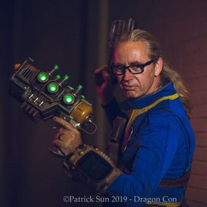 Meet your Posher, Carl